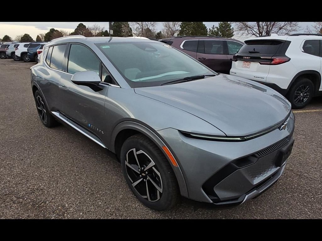 2025 Chevrolet Equinox EV LT