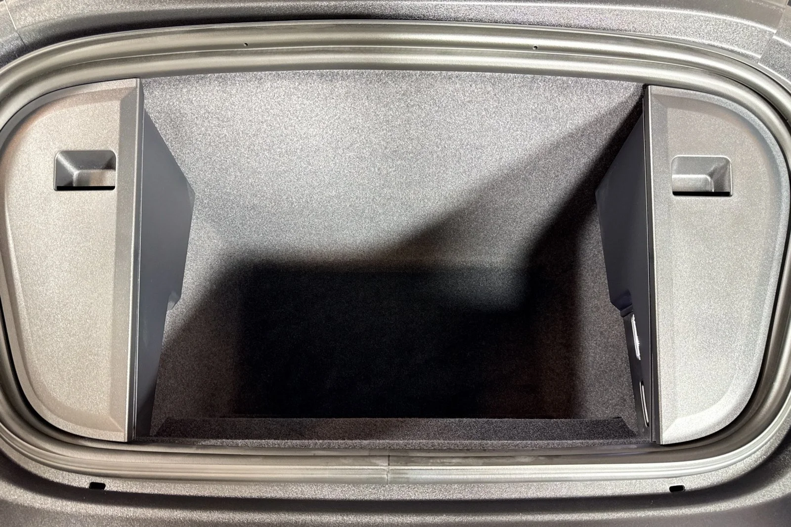 Used 2023 Black Audi  image 27