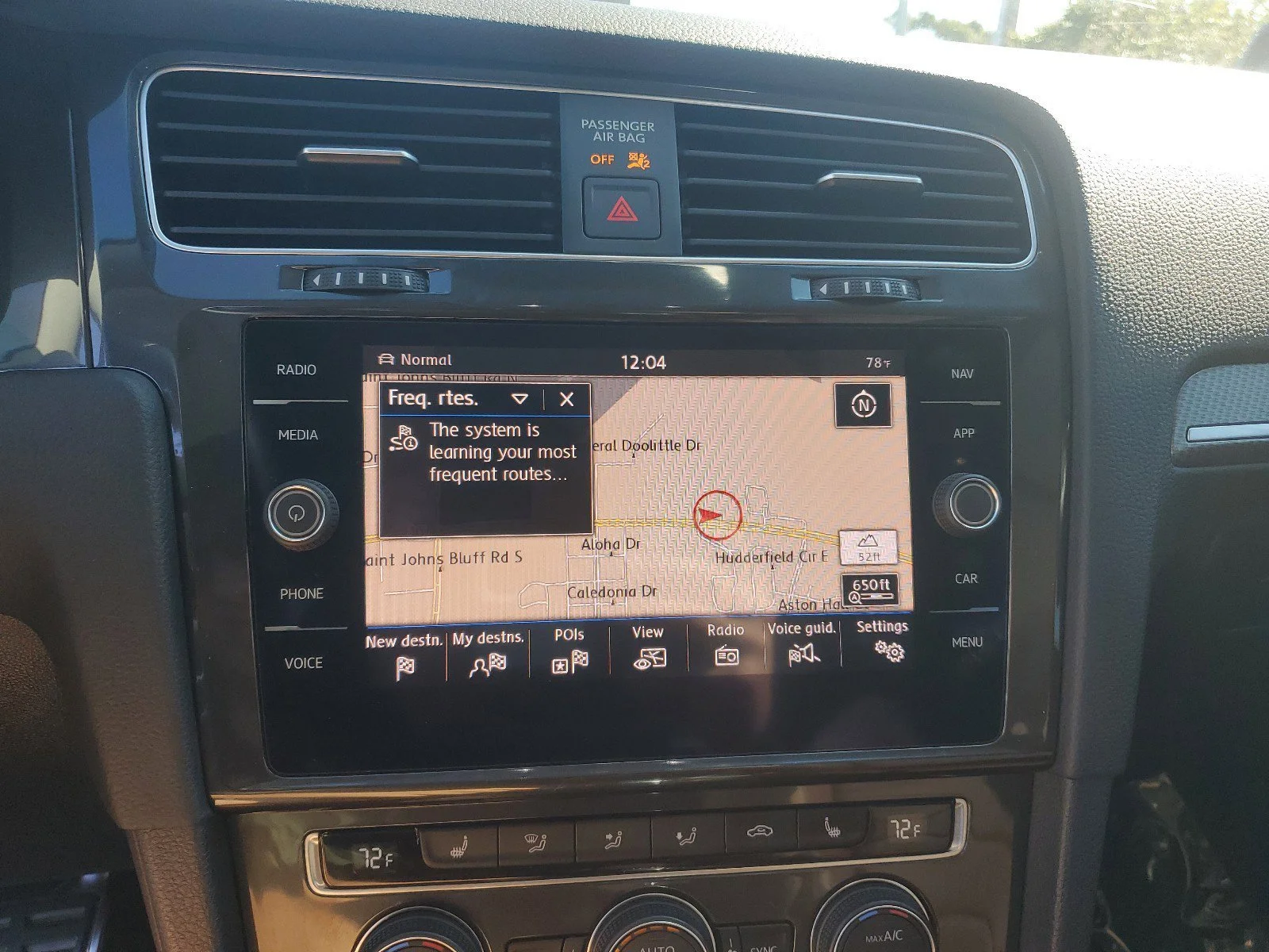 Used 2019  Volkswagen S image 21