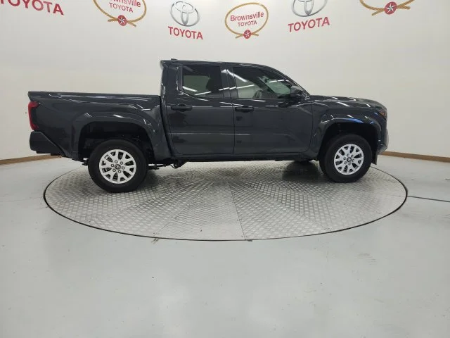 Used 2026  Toyota SR image 3