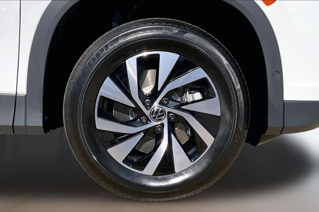 New 2026 Pure White Volkswagen 2.0T S image 13