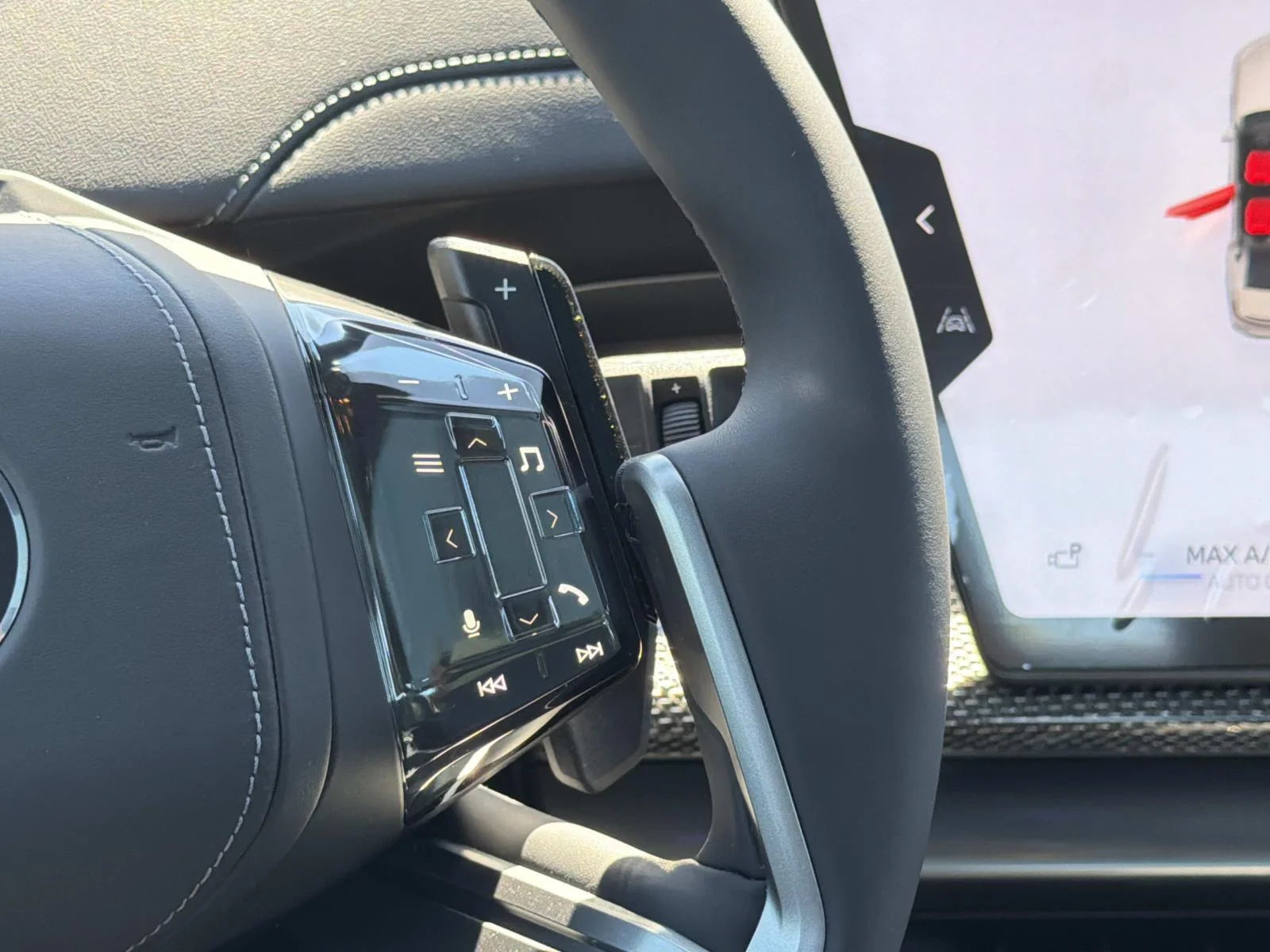 New 2027 Oxide Grey Metallic BMW 740i image 12