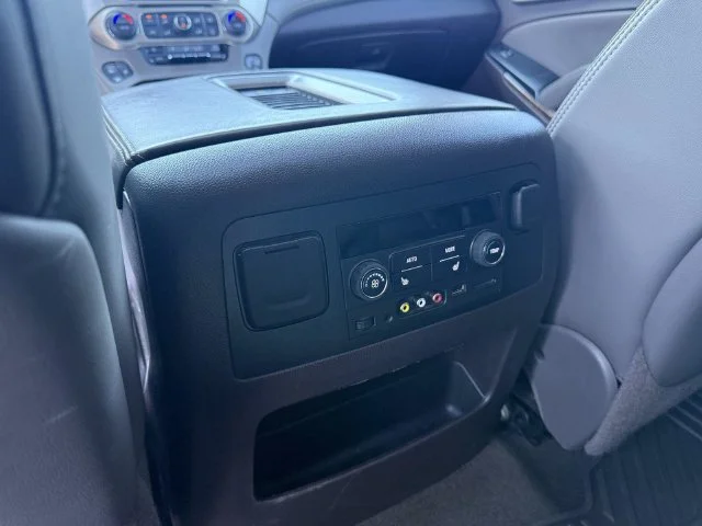 Used 2015 Onyx Black GMC Denali image 28