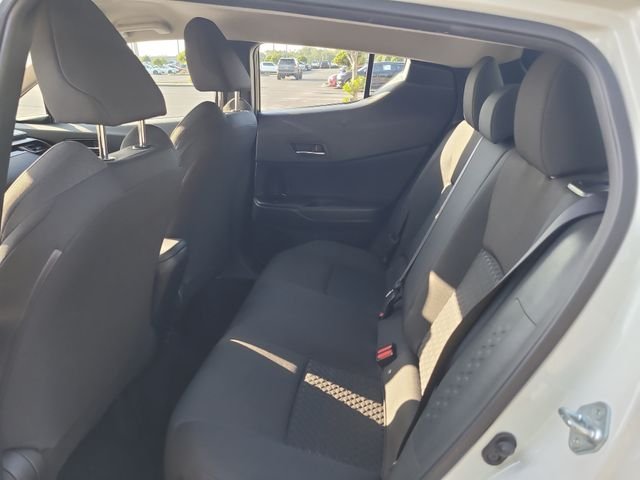Used 2020 White Toyota LE image 12