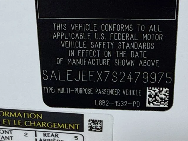 Used 2025 White Land Rover S image 35