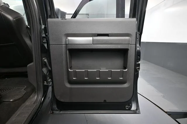 Used 2008 Black Ford FX4 image 29