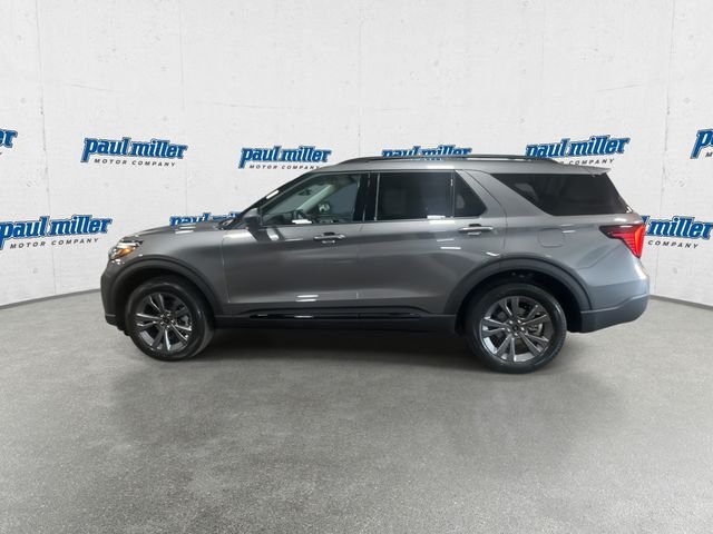 New 2026 Carbonized Gray Metallic Ford Active image 7