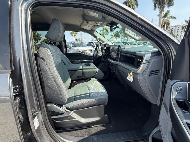 New 2027 Carbonized Gray Metallic Ford F-350® XLT image 32