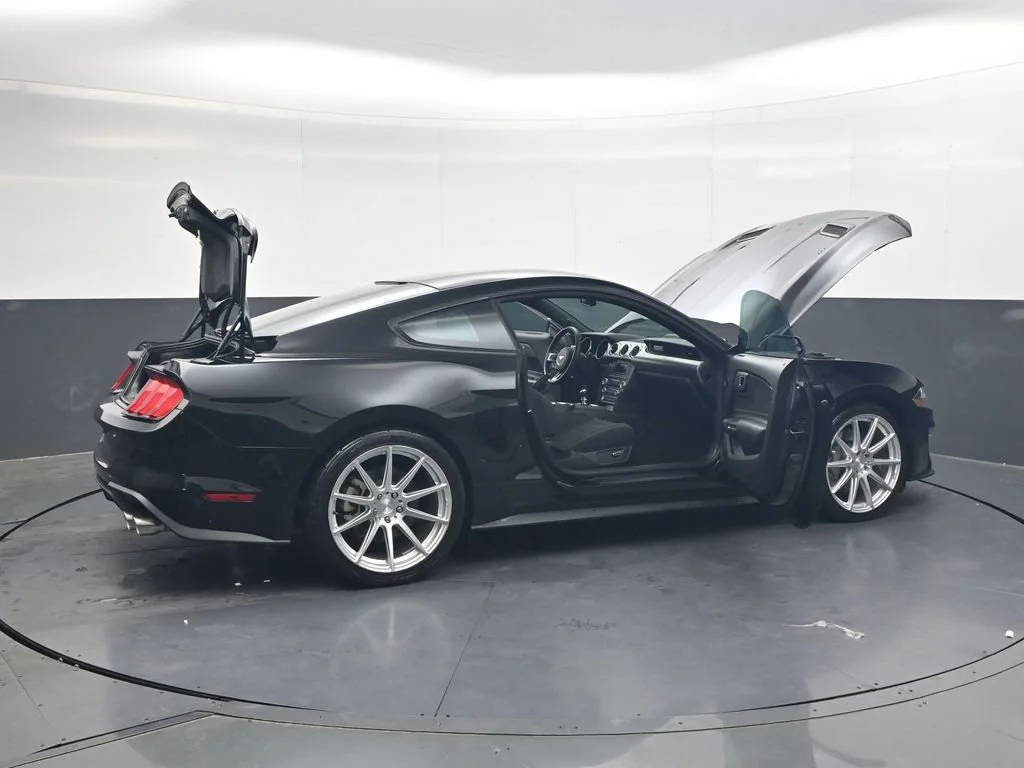 Used 2018 Black Ford GT image 34