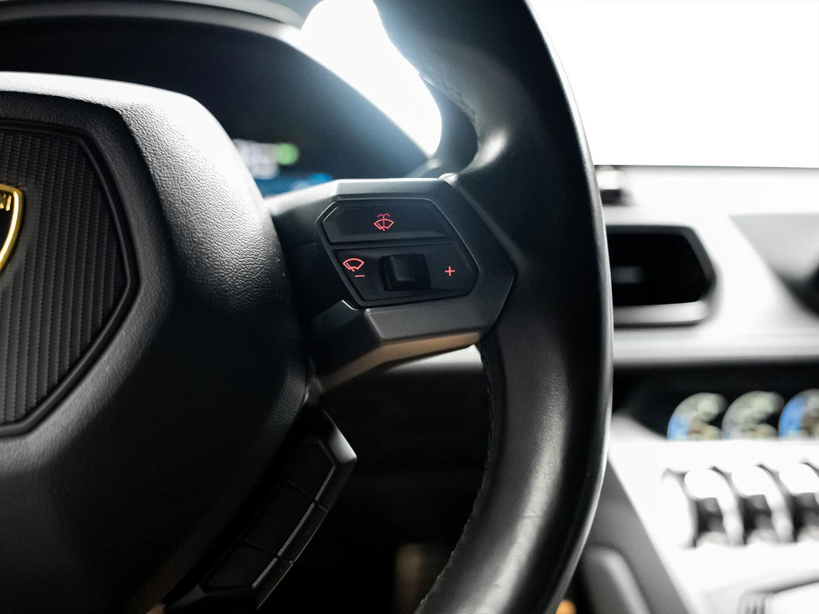 Used 2017 Black Lamborghini  image 39