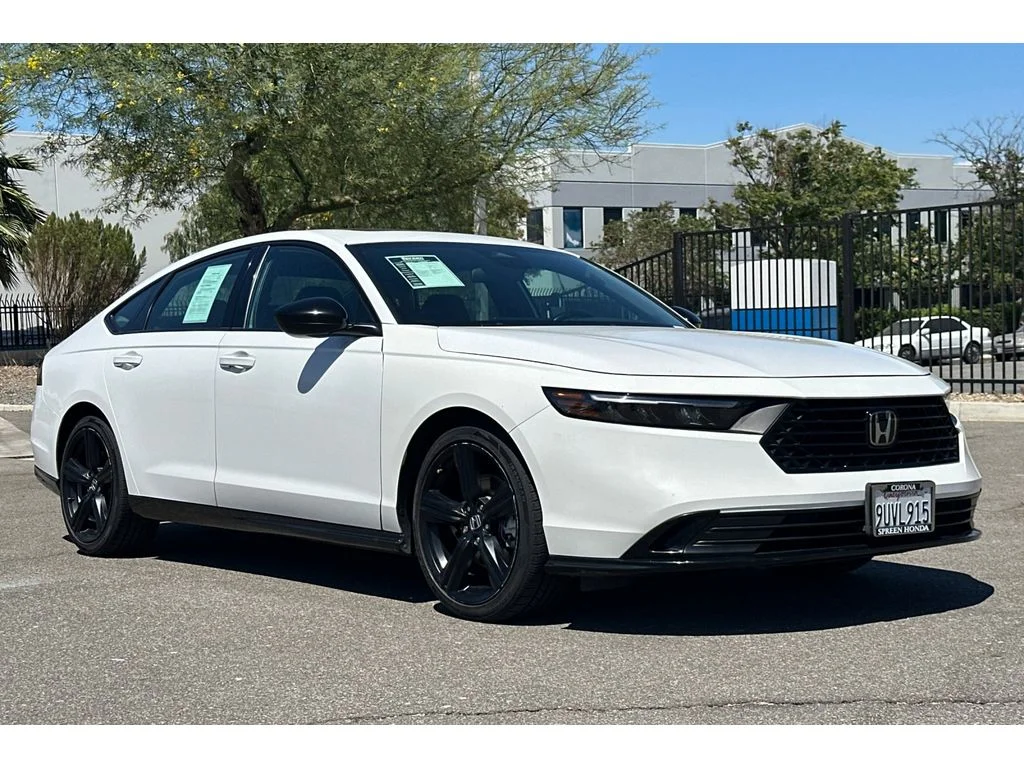 Used 2024 Platinum White Pearl Honda Sport-L image 8