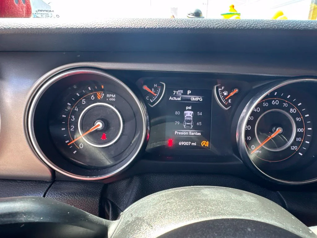 Used 2019 Black Clearcoat Jeep Unlimited Sport S image 8