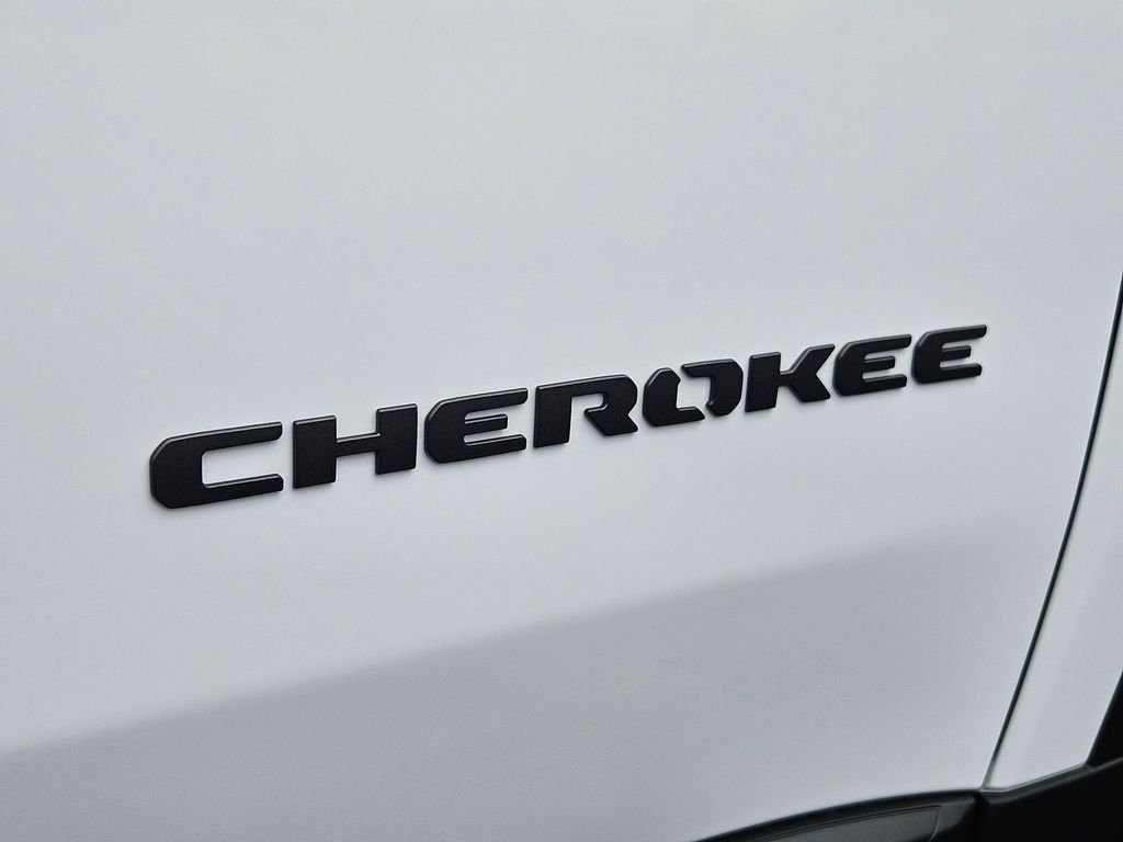 New 2026 Bright White Clearcoat Jeep Laredo image 27
