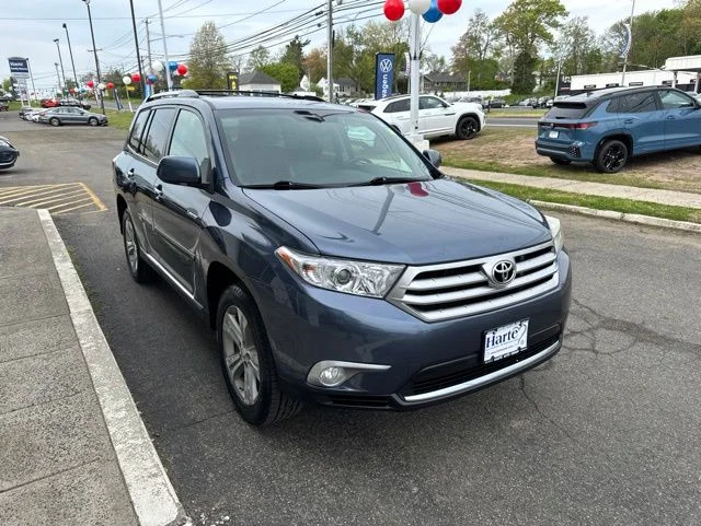 Used 2013 Toyota Highlander Limited with VIN 5TDDK3EH4DS239579 for sale in Hartford, CT