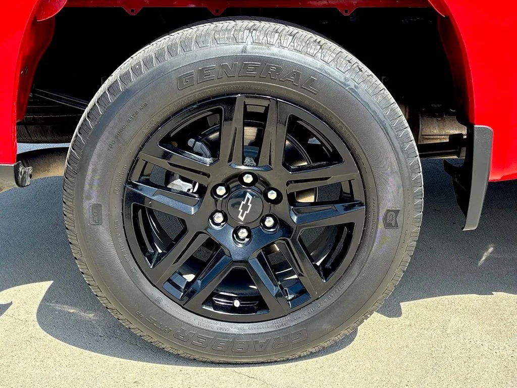 Used 2023 Red Chevrolet Custom image 24