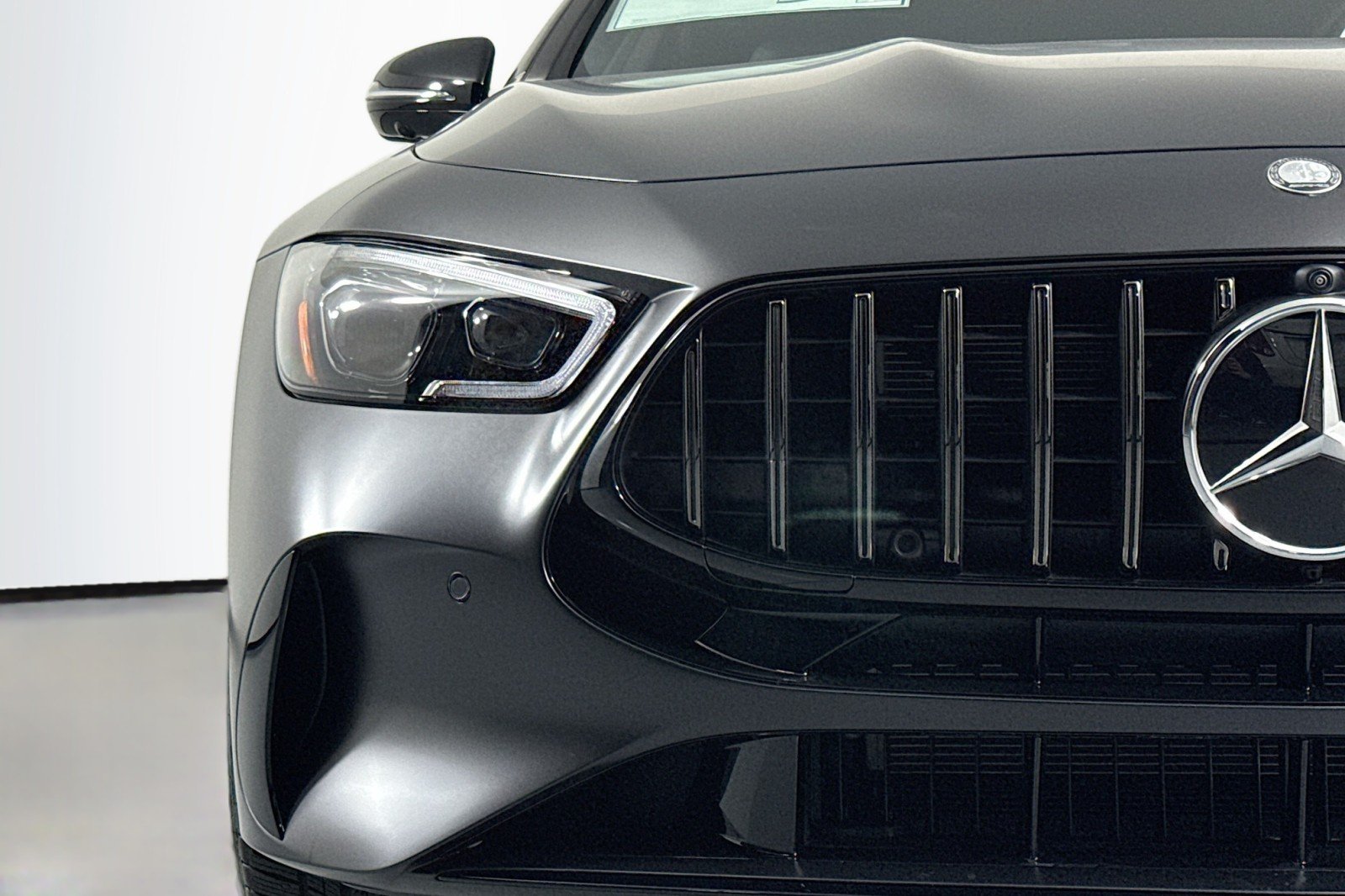 New 2026 MANUFAKTUR Graphite Grey Magno Mercedes-Benz AMG® GT 63 S E Performance 4-Door Coupe image 13