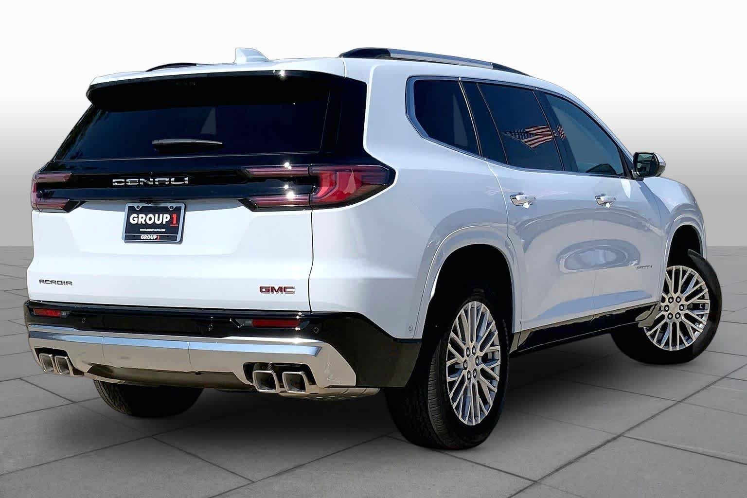 Used 2026 Glacier White Tricoat GMC FWD Denali image 13