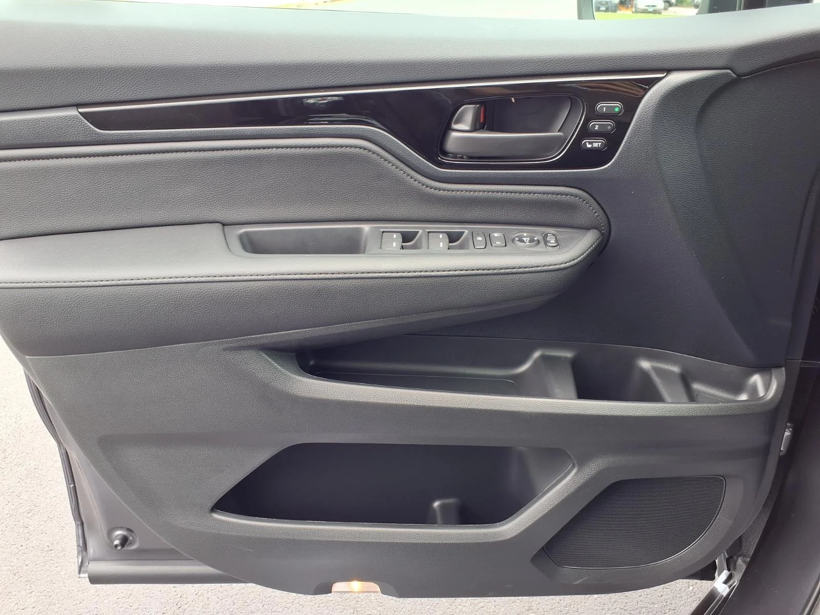 New 2026 Modern Steel Metallic Honda Touring image 9