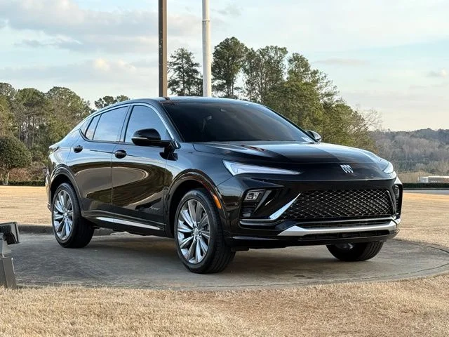 2025 Buick Envista Avenir's photo