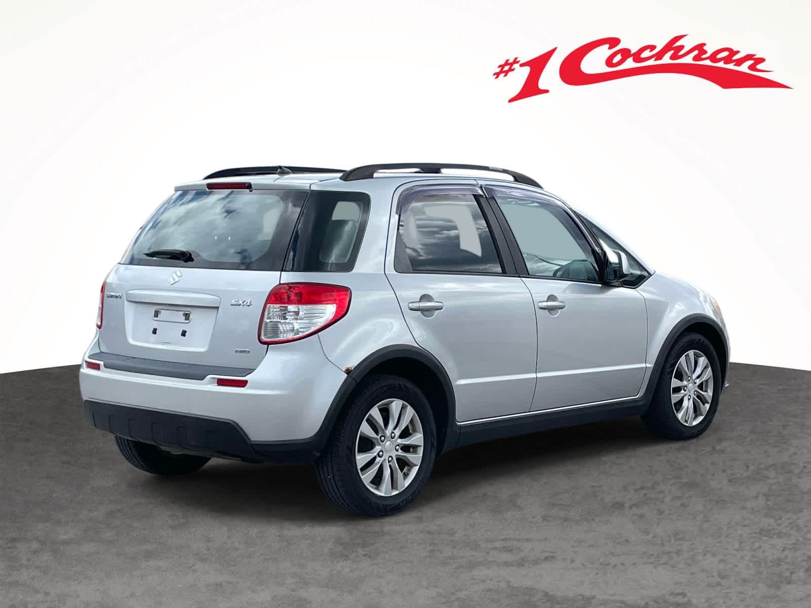 Used 2013 Metallic Star Silver Suzuki Crossover Premium image 7