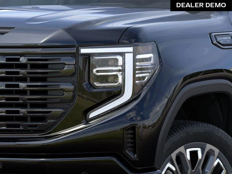 Used 2026  GMC Denali Ultimate image 10
