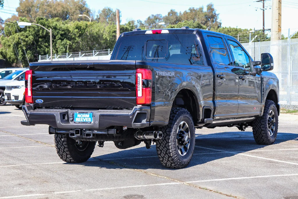 2026 Ford F-250 Super Duty Platinum - Photo 8