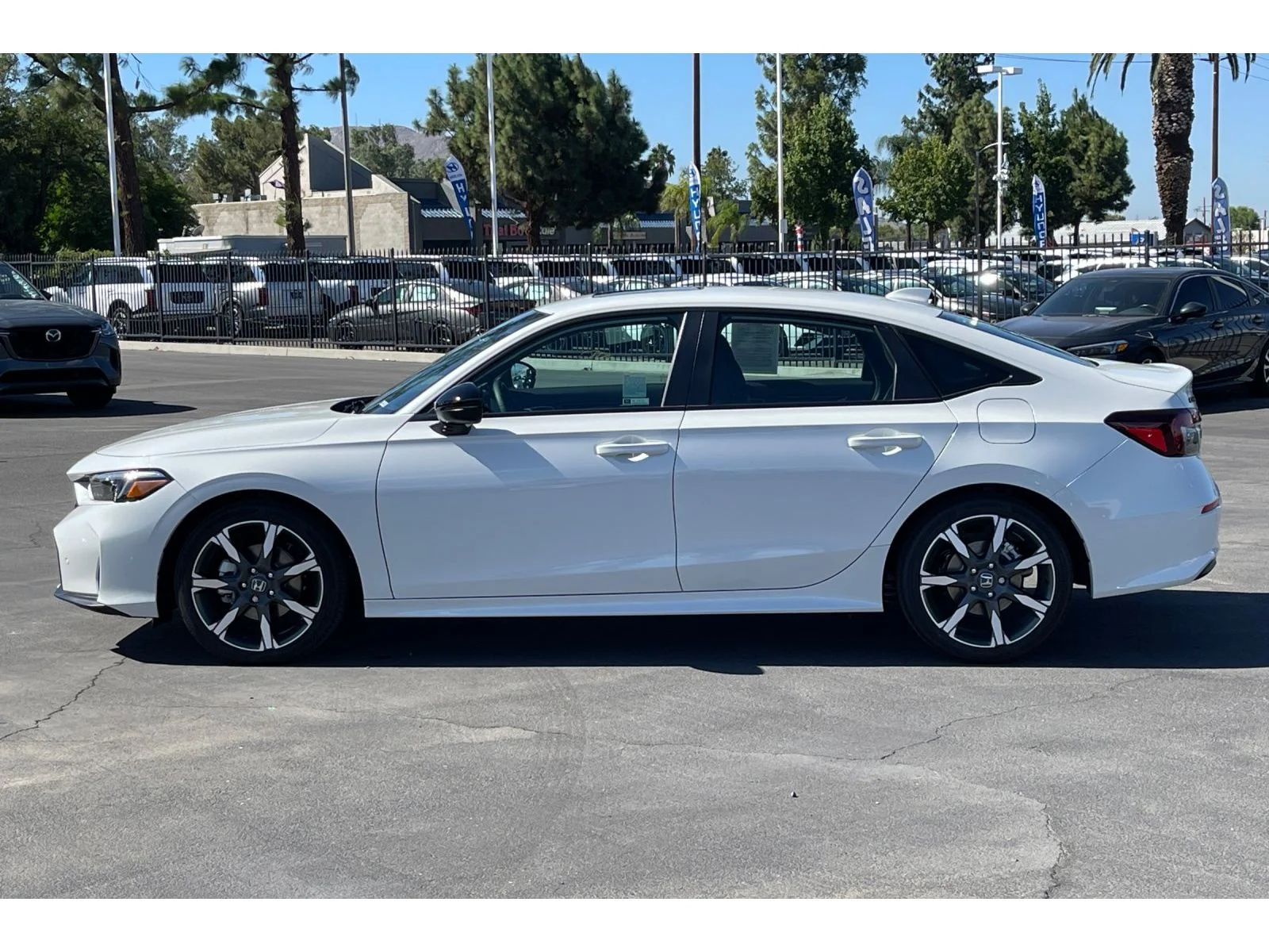 Used 2026 Platinum White Pearl Honda Sport Touring image 2