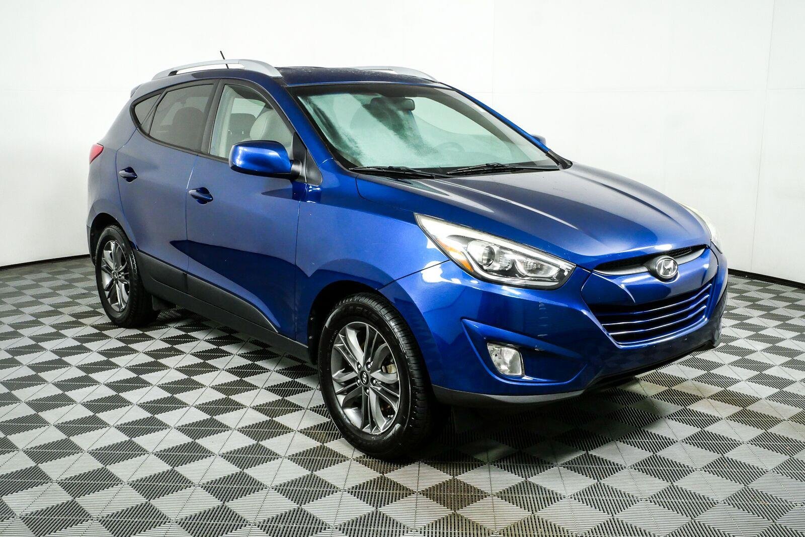 Used 2014 Laguna Blue Metallic Hyundai SE image 1