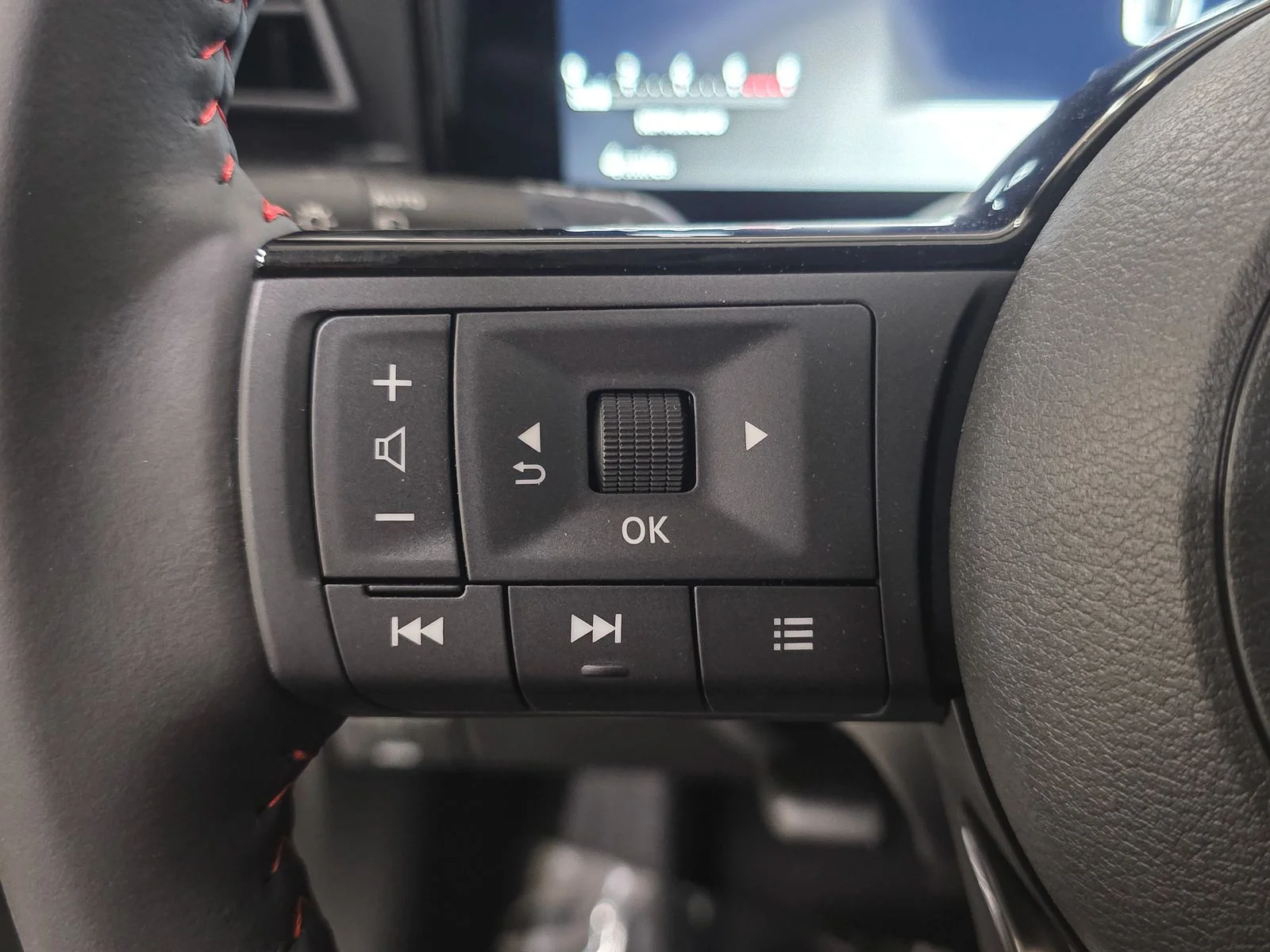 New 2026 Aspen White TriCoat Nissan SR image 37