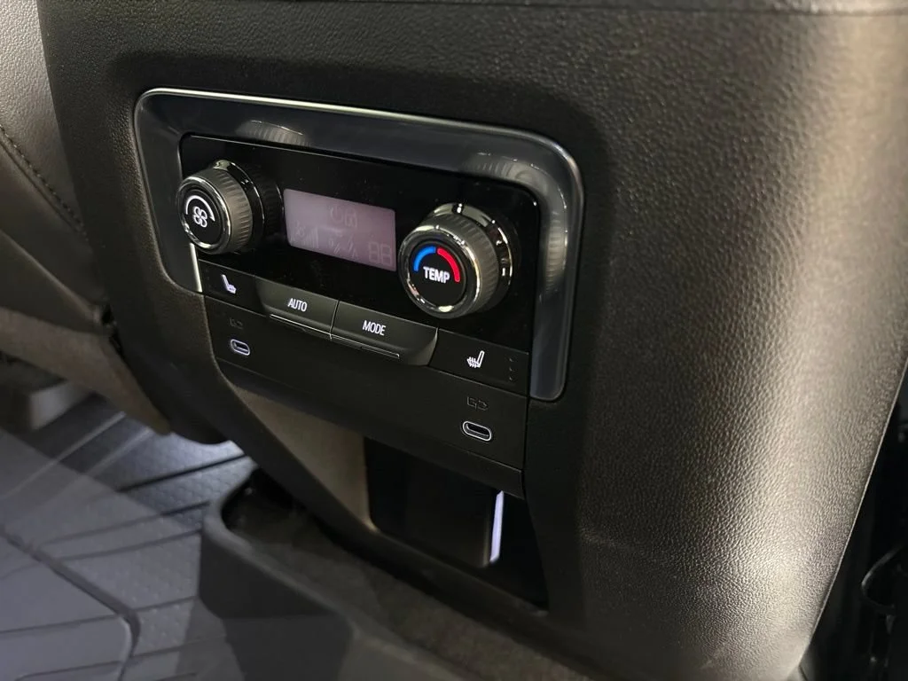 2026 Chevrolet Suburban RST - Photo 26