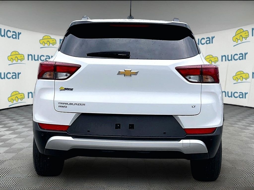 Used 2024 White Chevrolet LT image 5