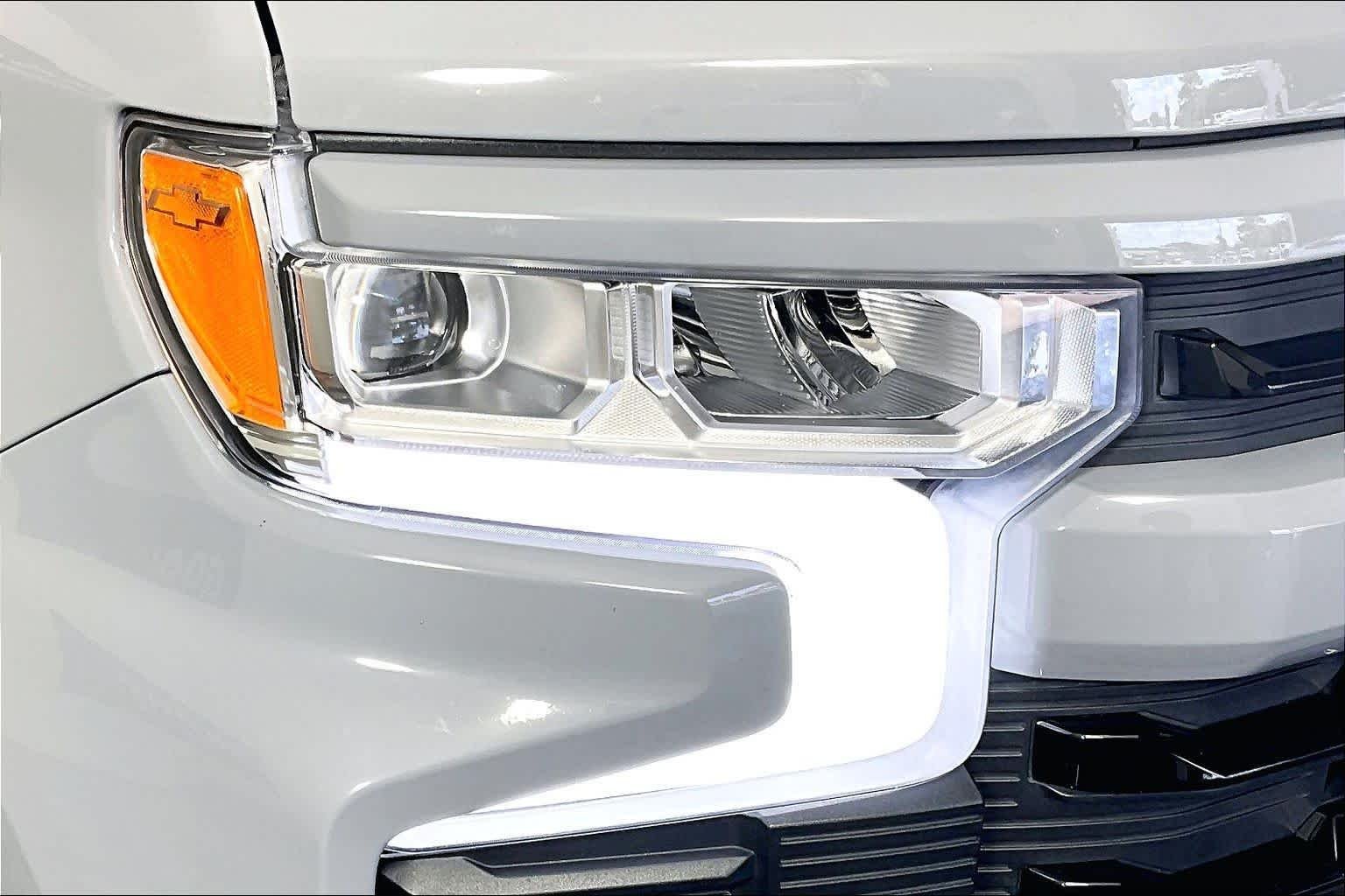 Used 2025 Slate Gray Metallic Chevrolet RST image 26