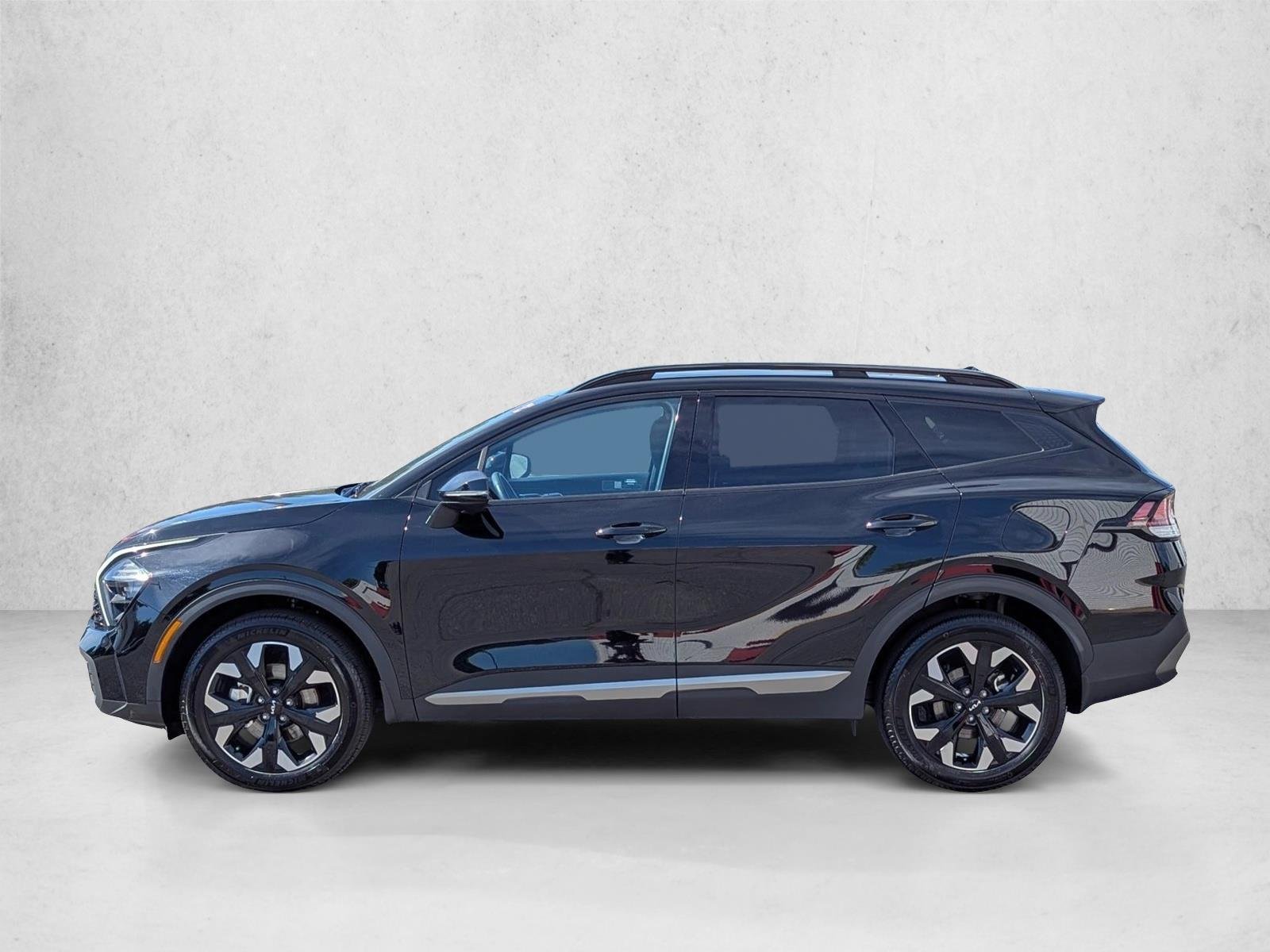 Used 2023 Ebony Black Kia X-Line image 8
