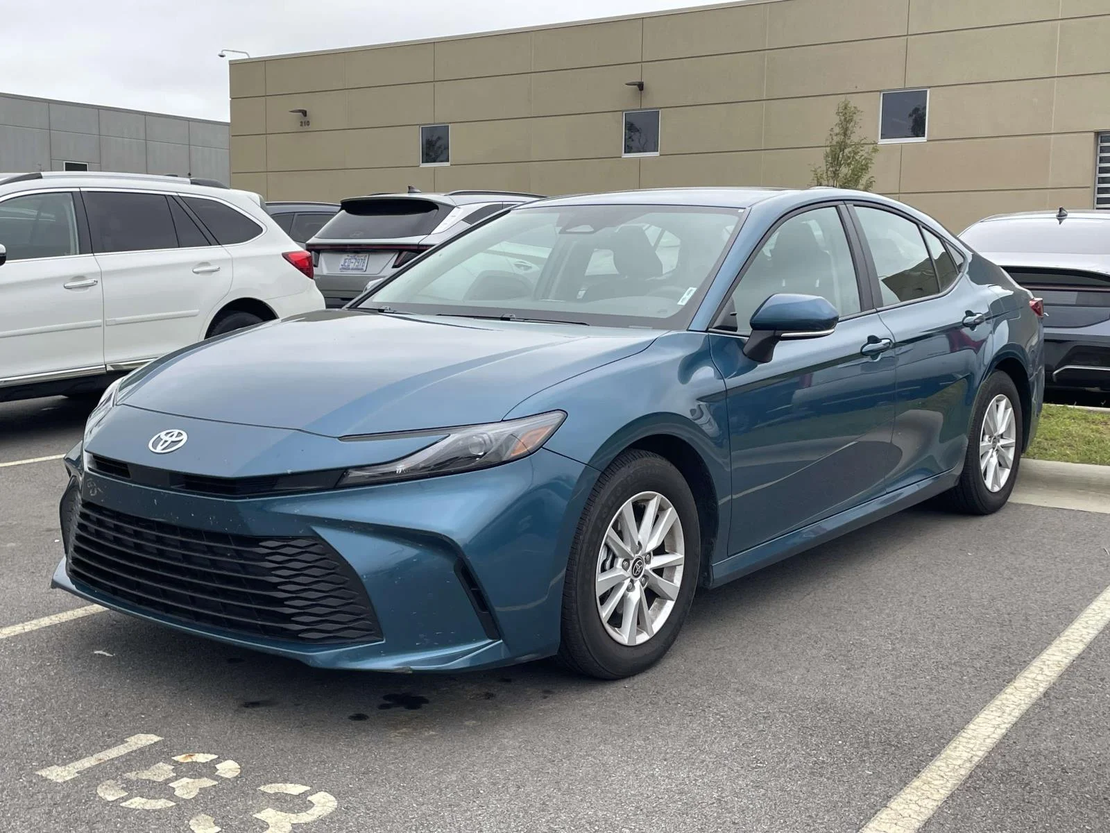 Used 2026 Ocean Gem Toyota LE image 2