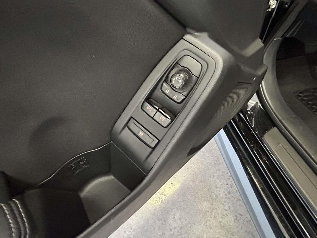 Used 2023  Toyota Base image 16