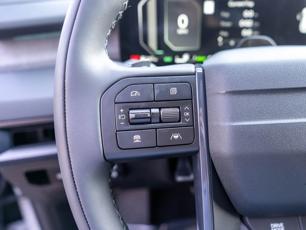 New 2027 Wolf Gray Kia X-LINE SX image 18