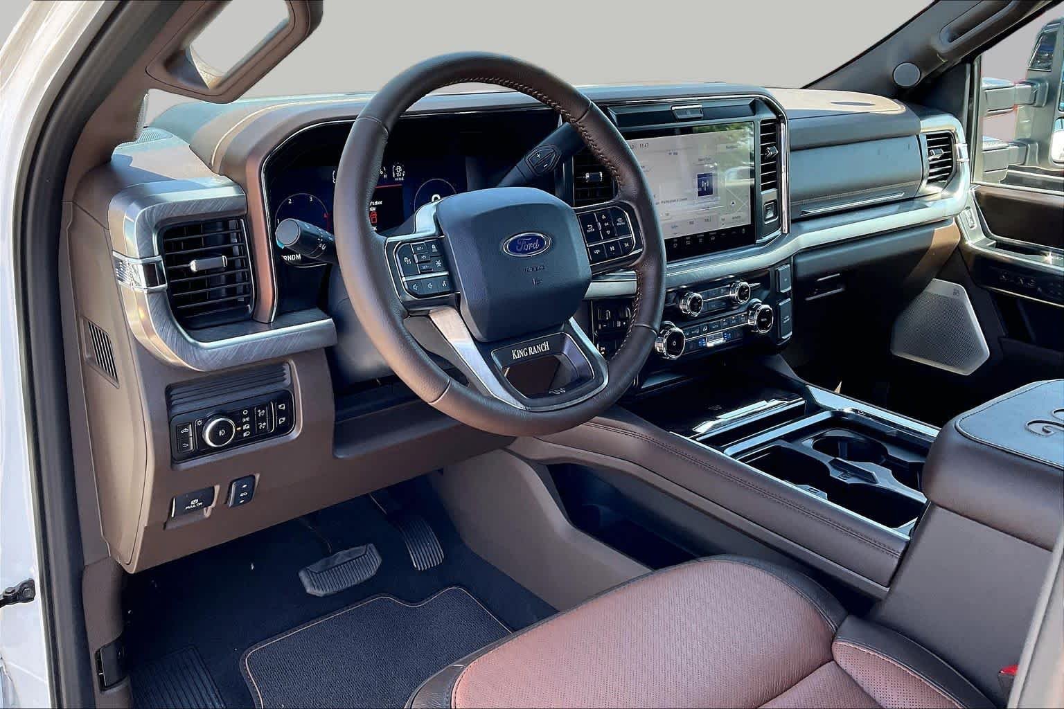 New 2026 Star White Metallic Tri-Coat Ford F-250® King Ranch® image 8