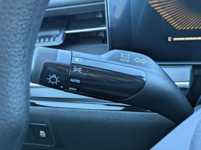 New 2026 Snow White Pearl Kia LXS FWD image 21