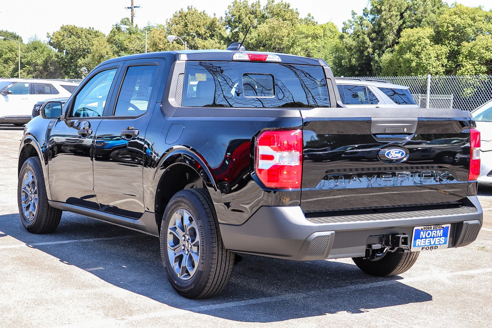 New 2026 Shadow Black Ford XLT image 8
