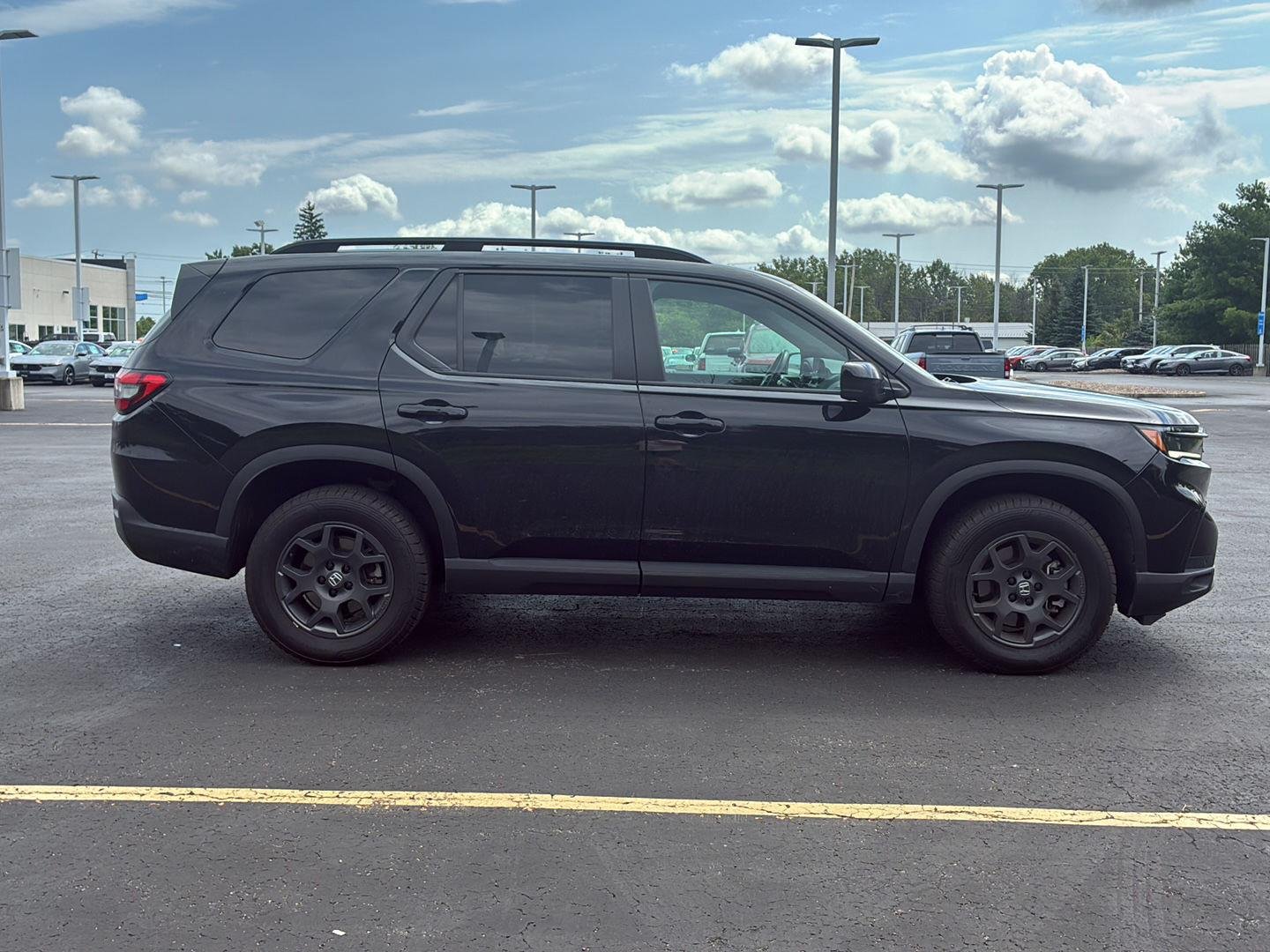 Used 2024 Crystal Black Pearl Honda TrailSport image 29