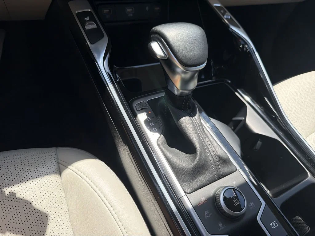 Used 2023 Silver Kia SX image 22