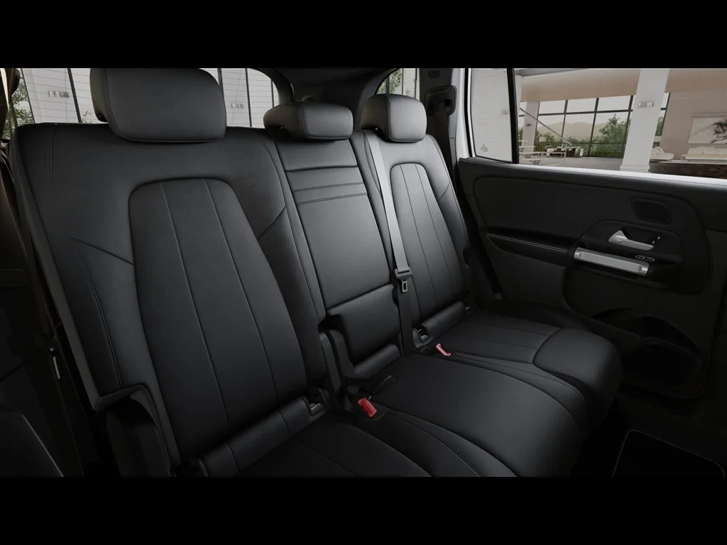 Used 2026 White Mercedes-Benz GLB 250 4MATIC® image 40