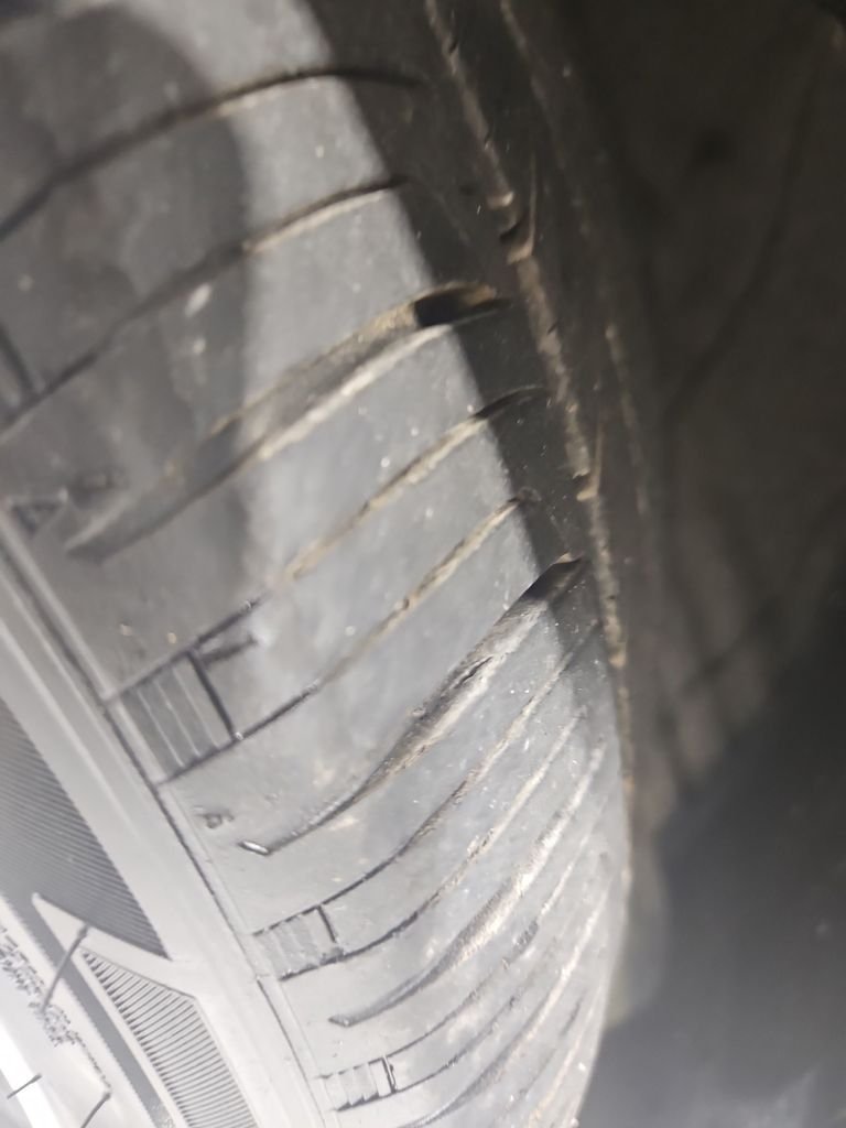 Certified Used 2025 Gray Hyundai Limited image 30