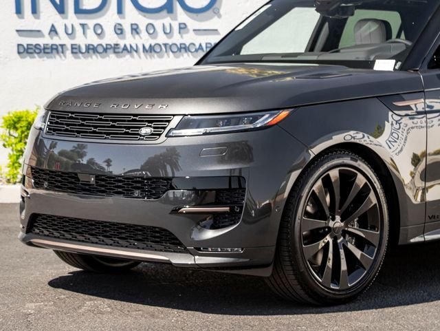 New 2026 Carpathian Grey LAND ROVER Dynamic SE image 2