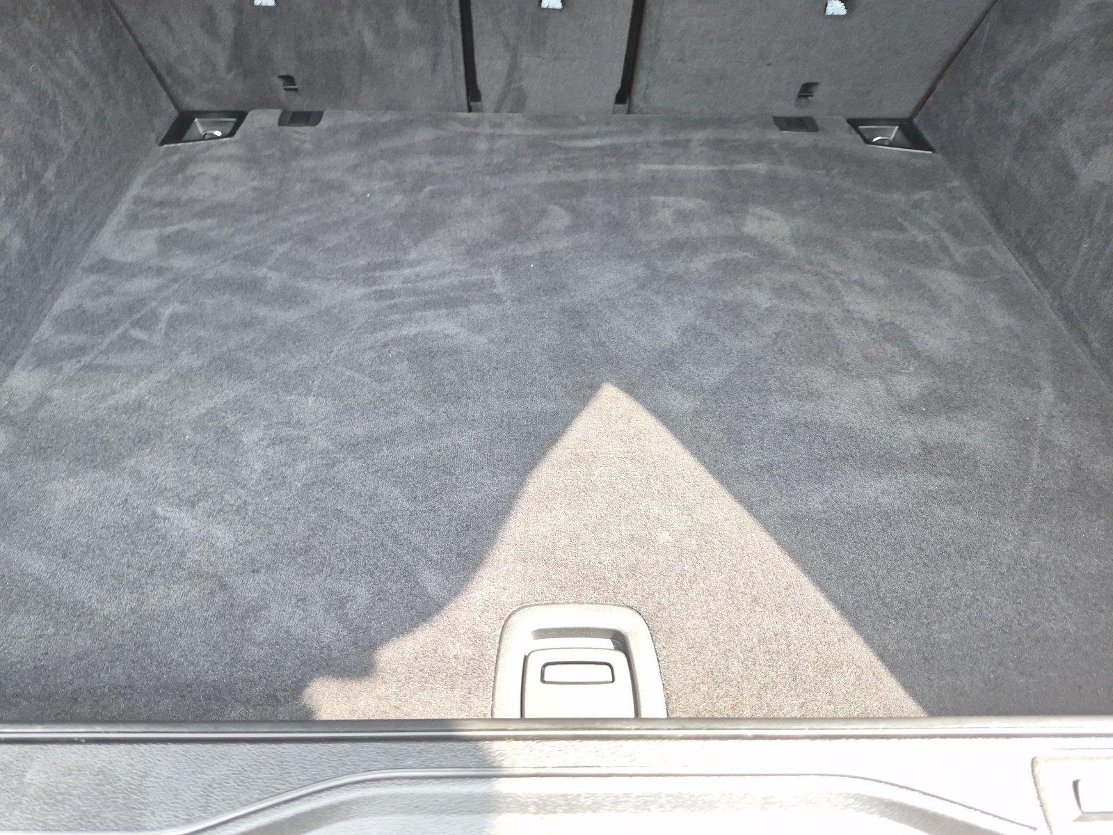 Used 2025 Skyscraper Grey Metallic BMW xDrive40i image 35