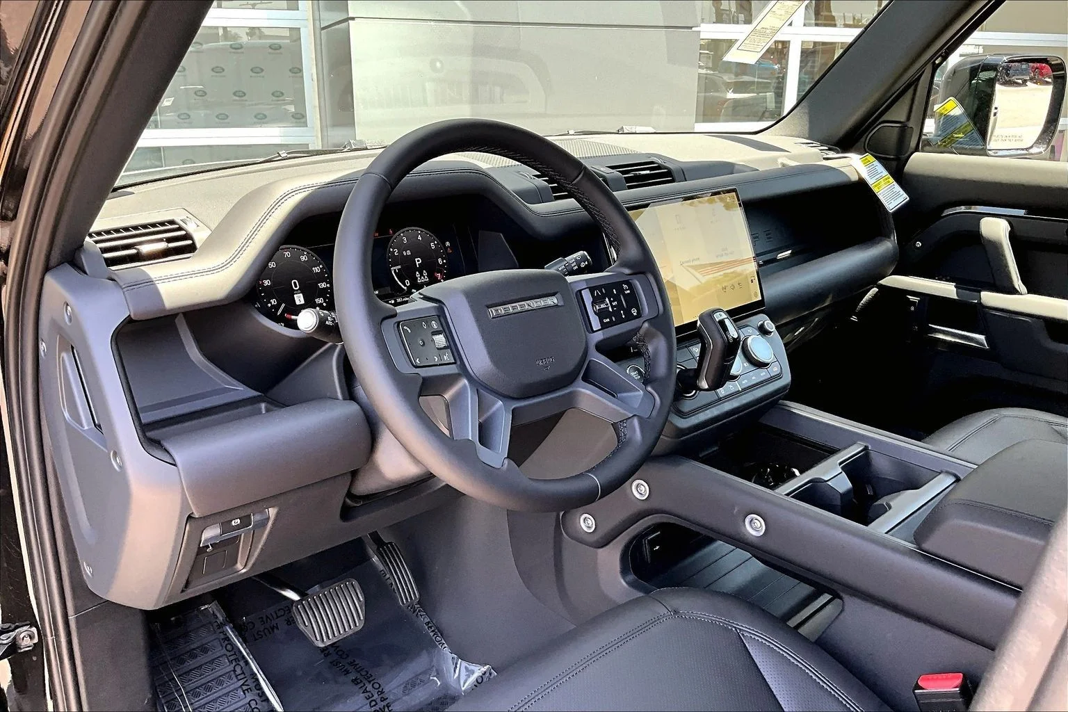 New 2026 Santorini Black Land Rover X-Dynamic SE image 6