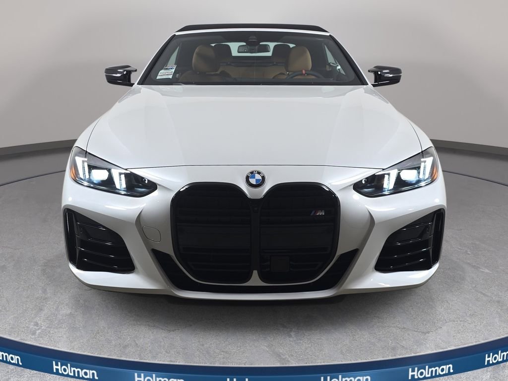 New 2027 Mineral White Metallic BMW M440i xDrive image 2
