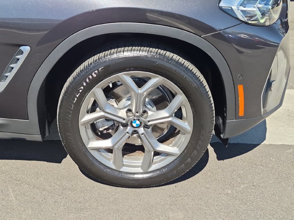 Used 2023 Gray BMW xDrive30i image 31