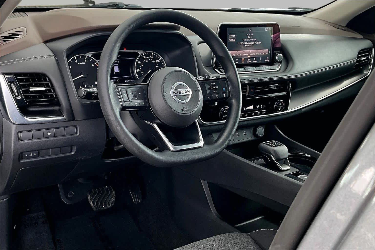 Used 2021 Gun Metallic Nissan SV image 17