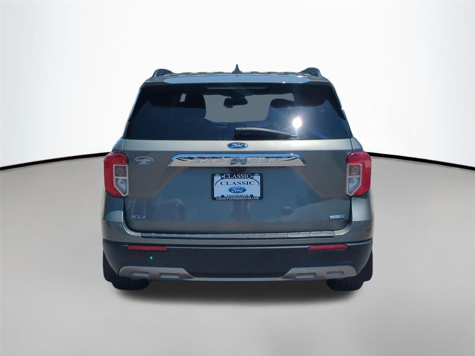 Used 2020 Silver Spruce Metallic Ford XLT image 4